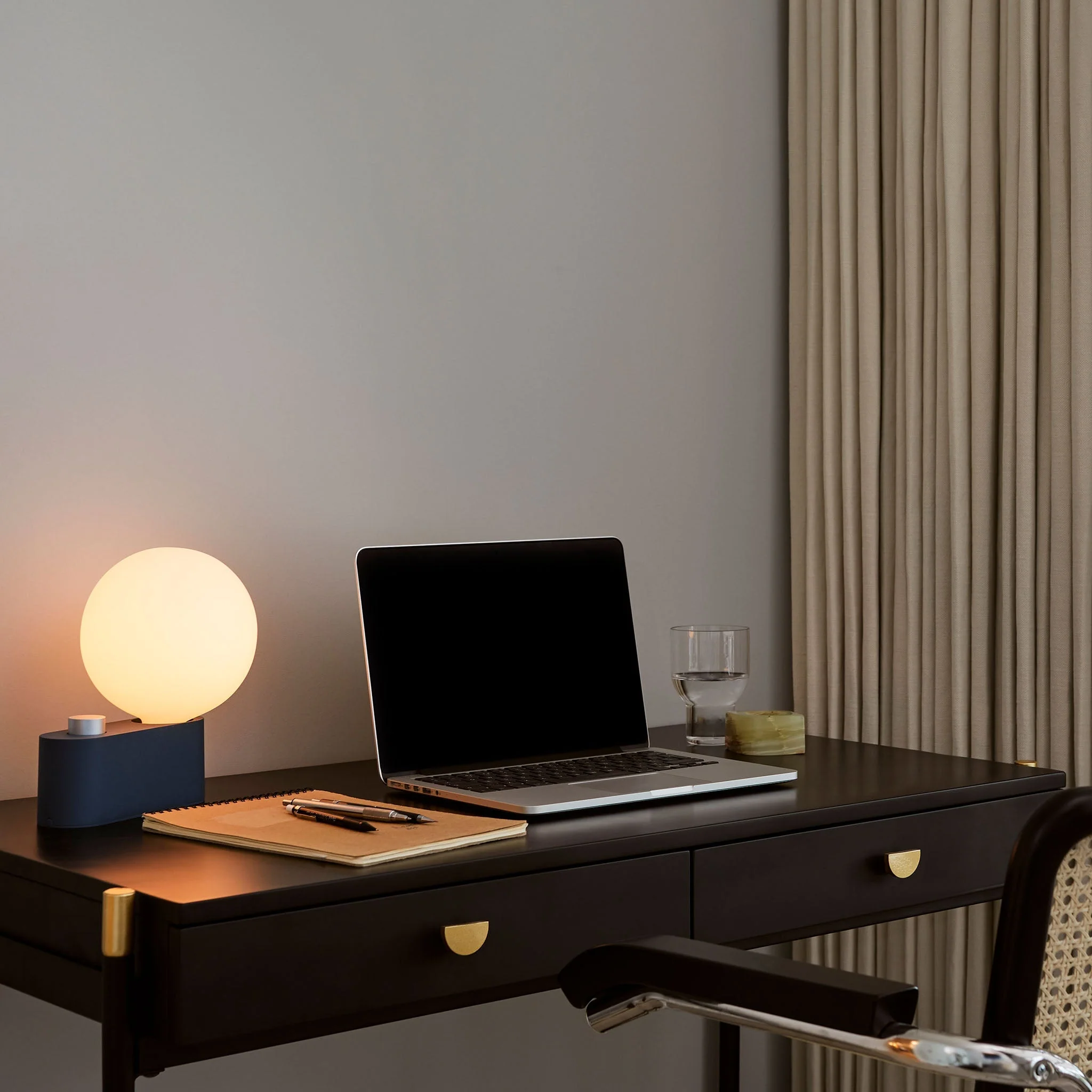 Alumina Lamp in Sapphire - Image 4