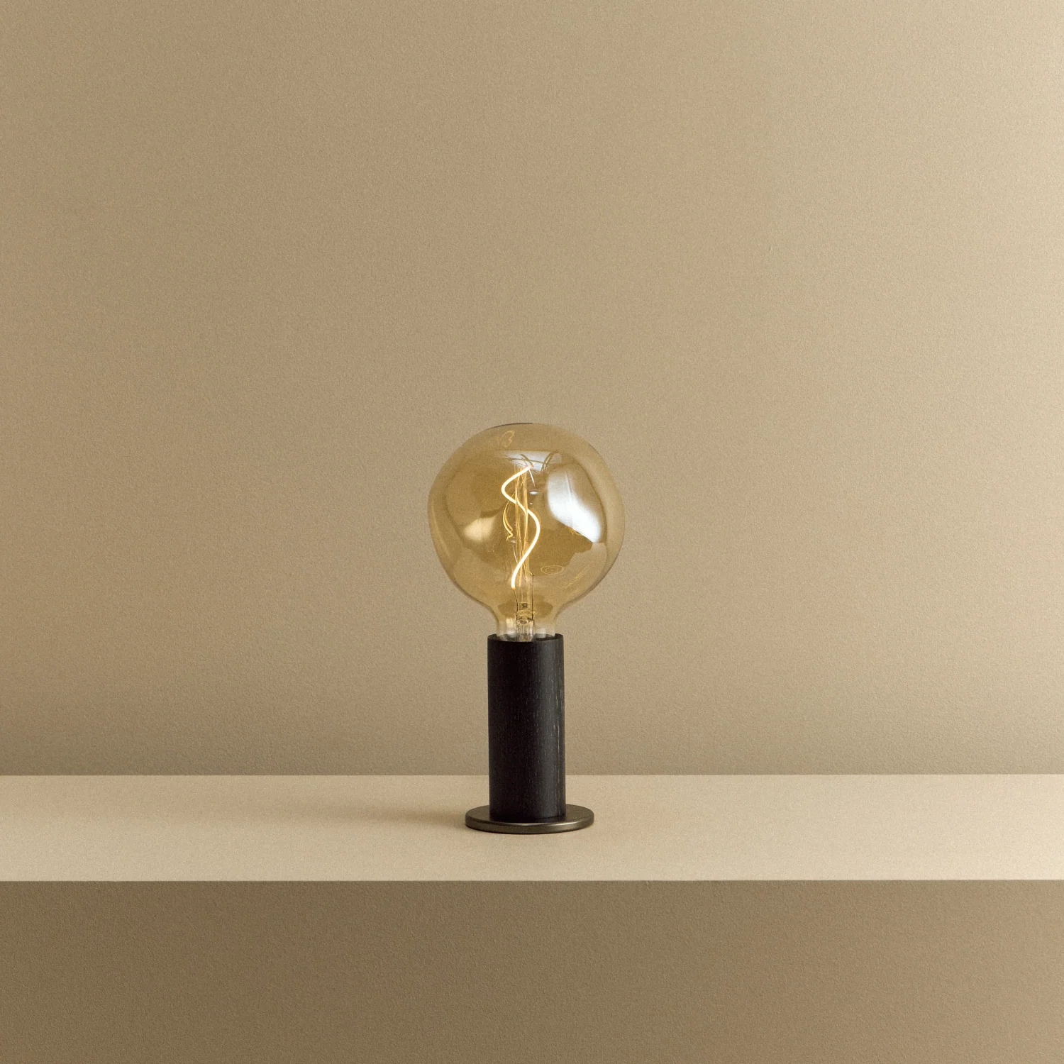 Knuckle Table Lamp in Blackened Oak + Voronoi I - Image 2
