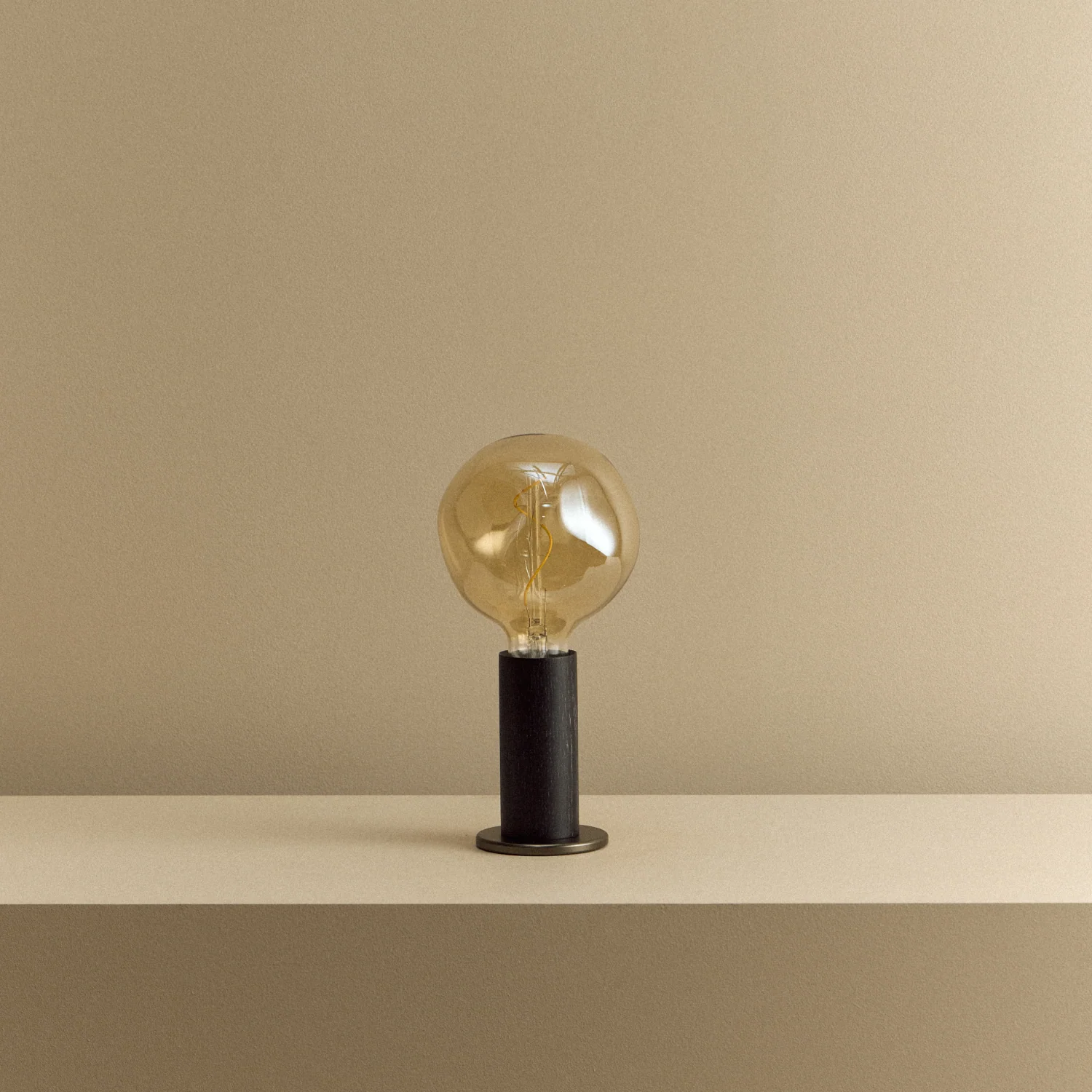 Knuckle Table Lamp in Blackened Oak + Voronoi I - Image 9