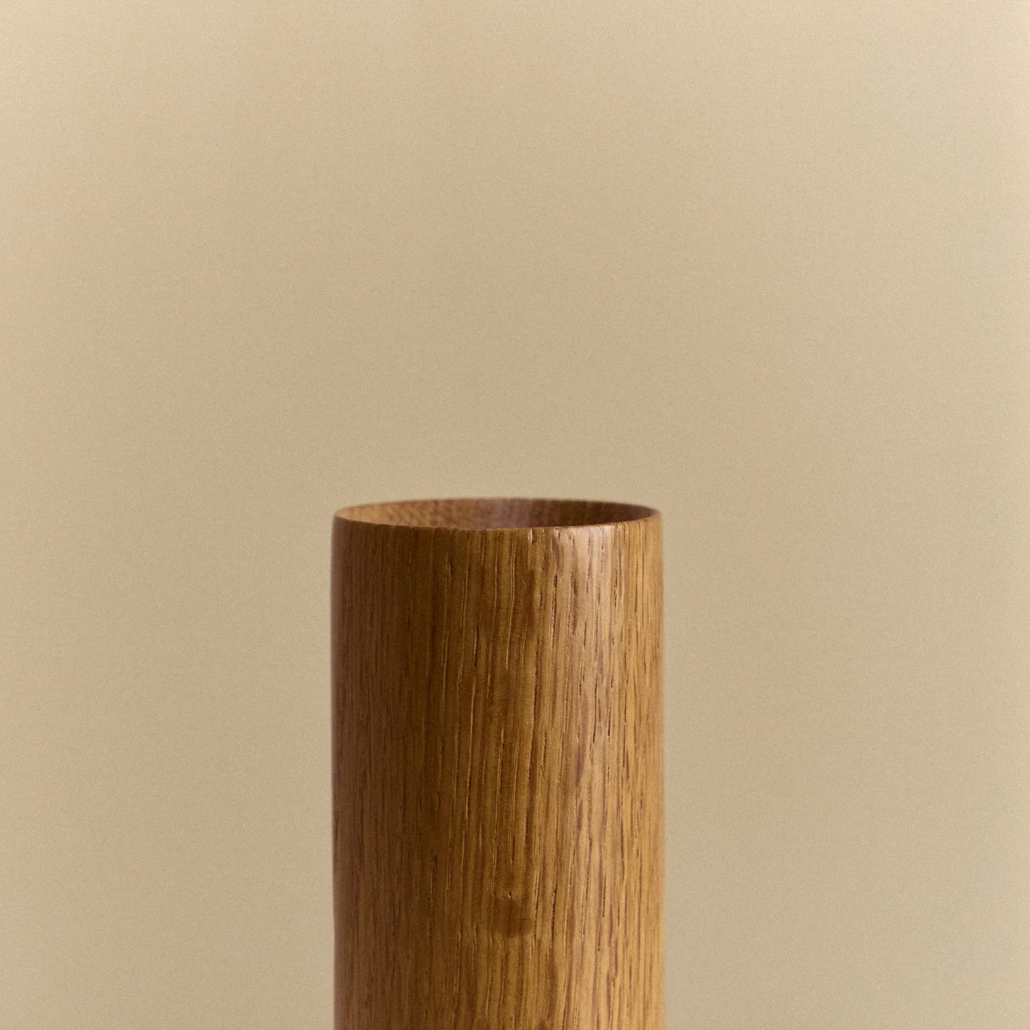 Knuckle Table Lamp in Oak + Voronoi I - Image 6