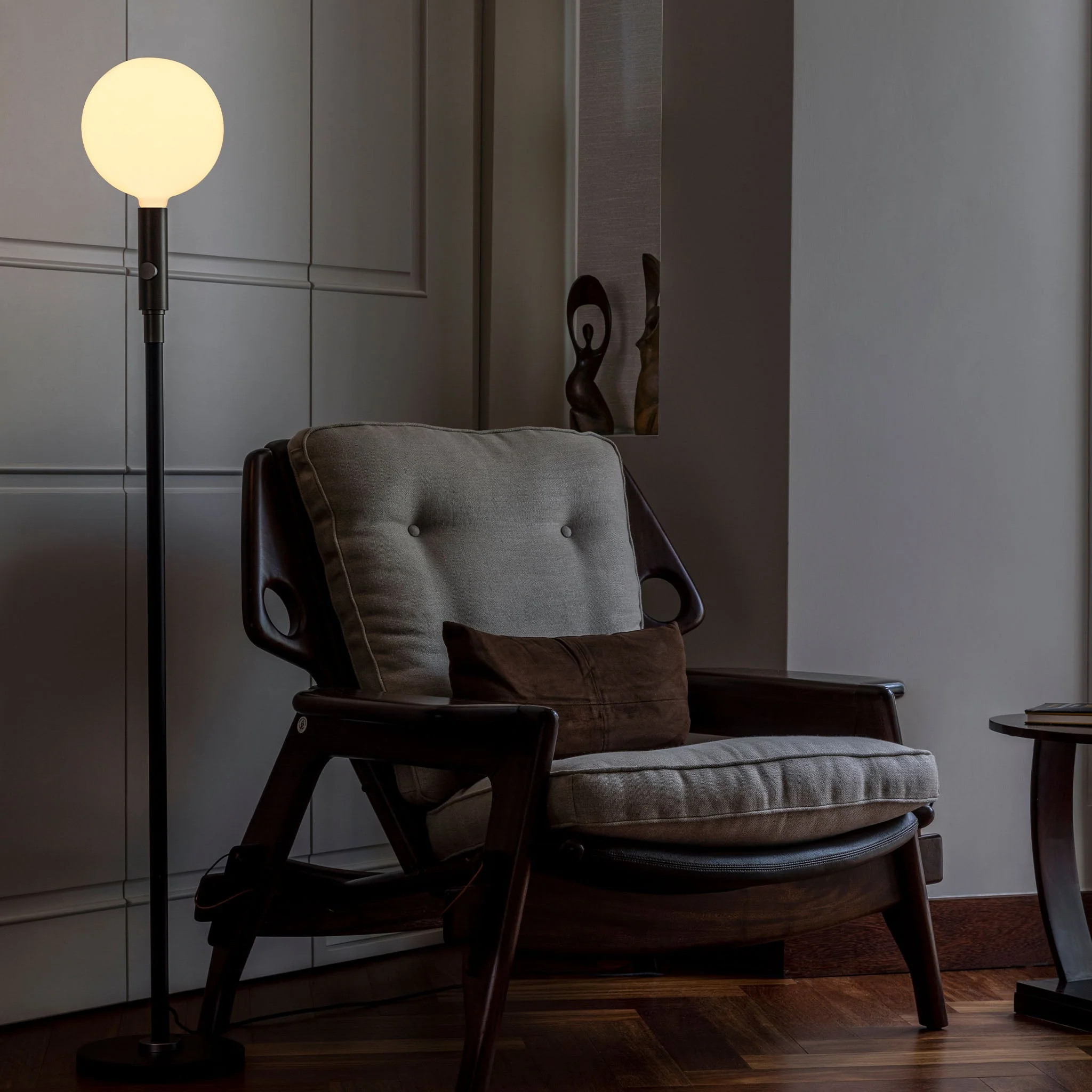 Poise Adjustable Floor Lamp in Graphite + Sphere V - Image 7