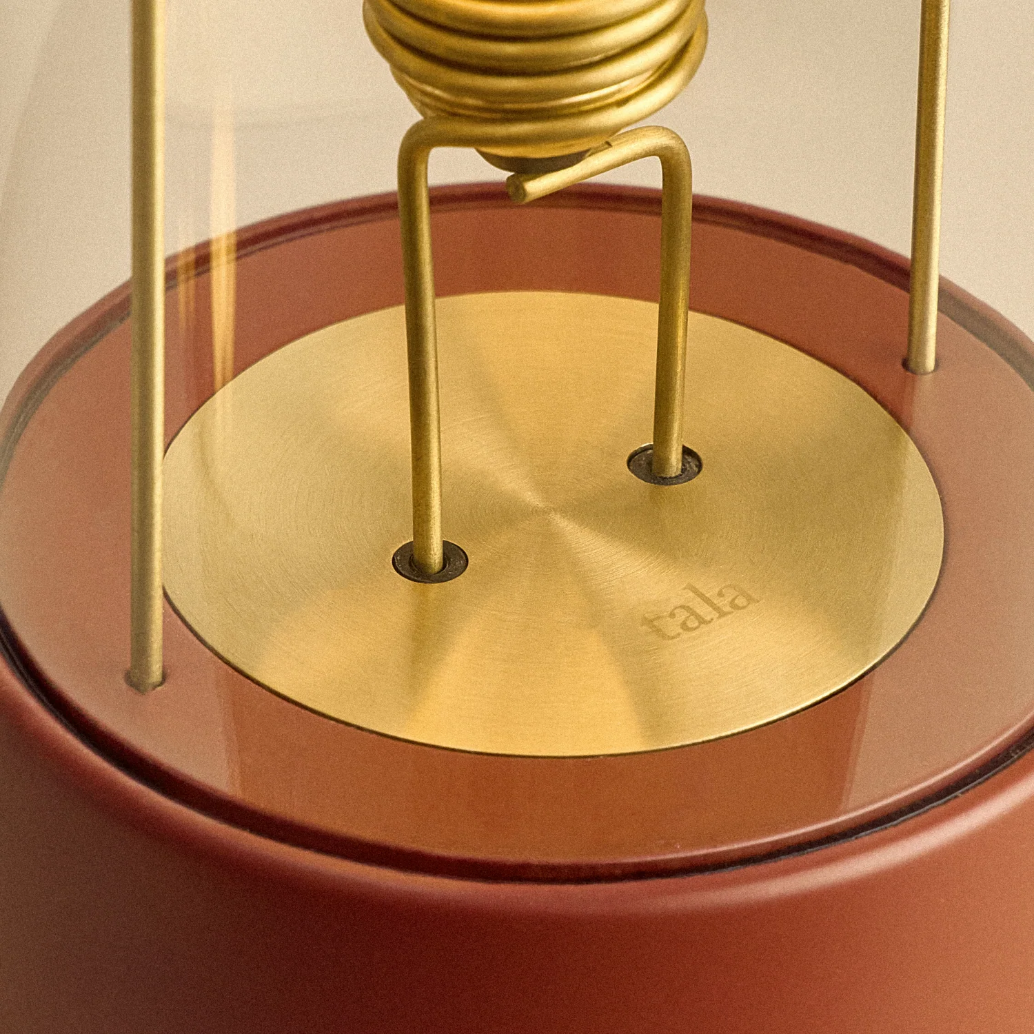 The Muse 2.0 Portable Lamp in Pomona Red - Image 11