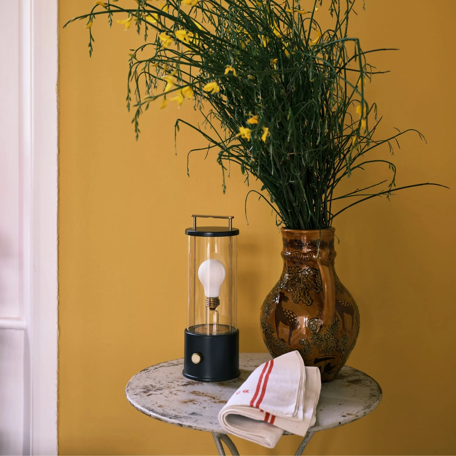 The Muse 1.0 Portable Lamp in Hackles Black Bundle - Image 4