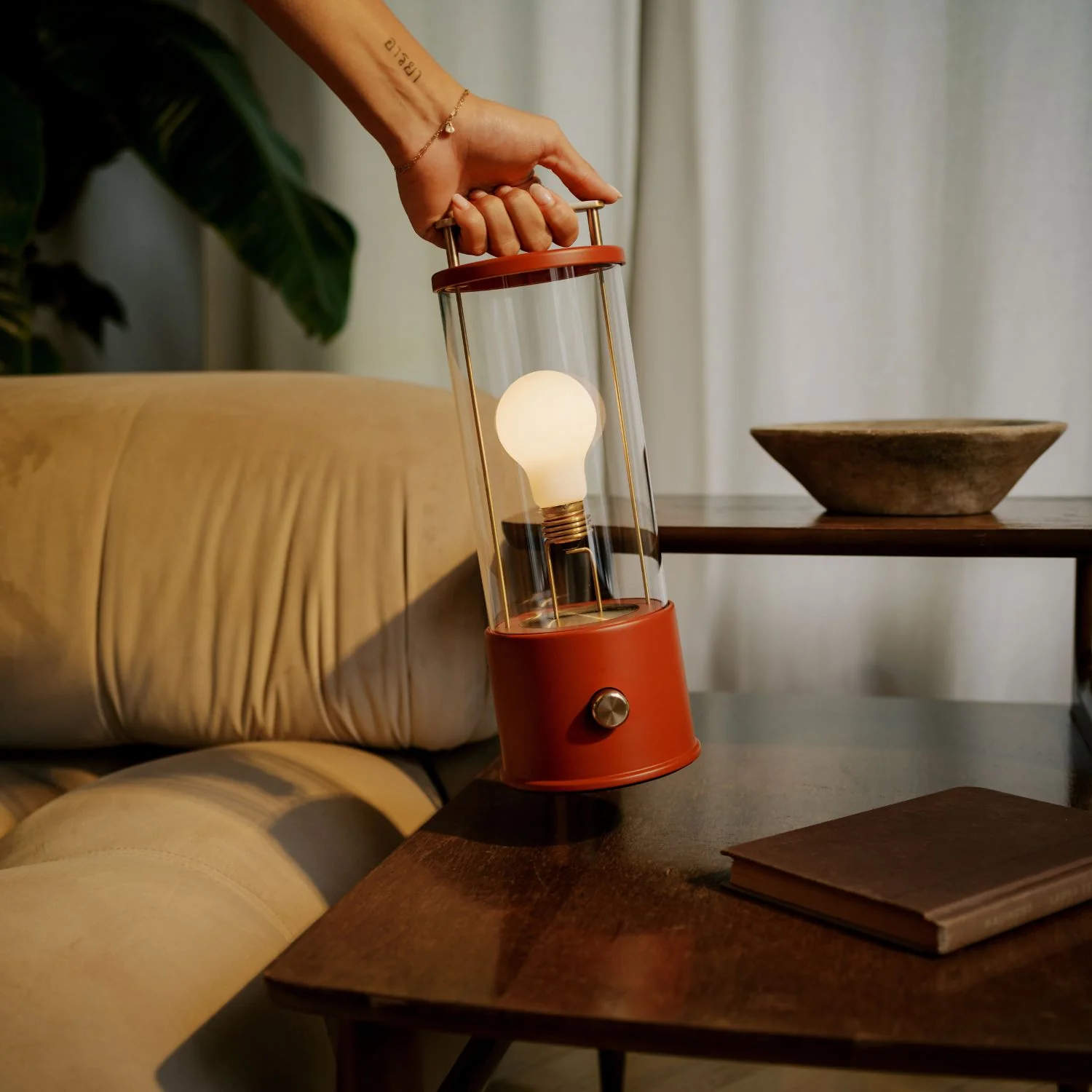 The Muse 1.0 Portable Lamp in Pomona Red Bundle - Image 3